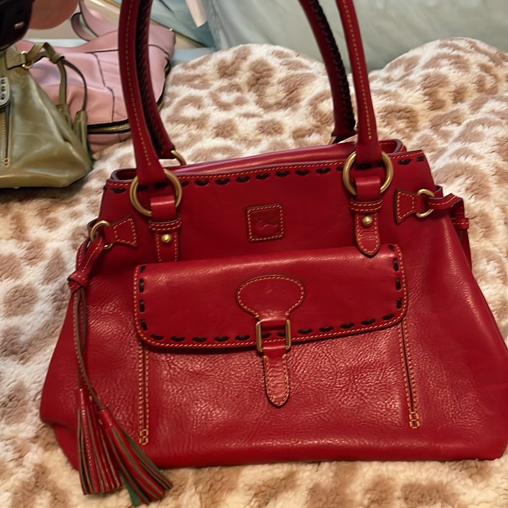 VIDEO- Unique Dooney & Bourke Medium Pocket Tassel Bag - Picture 7 of 10